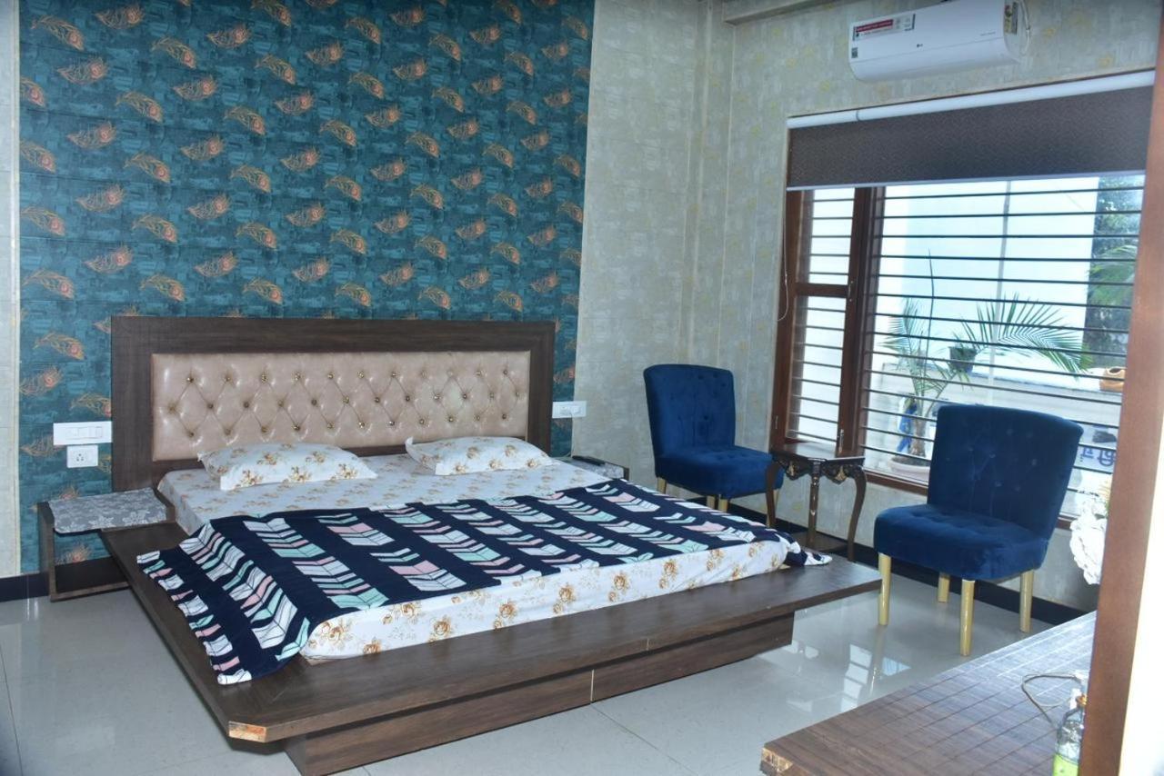Shreshth Home Stay - Best Family Accommodation - 3Km From Har Ki Pauri, Haridwar, Uttarakhand Kültér fotó