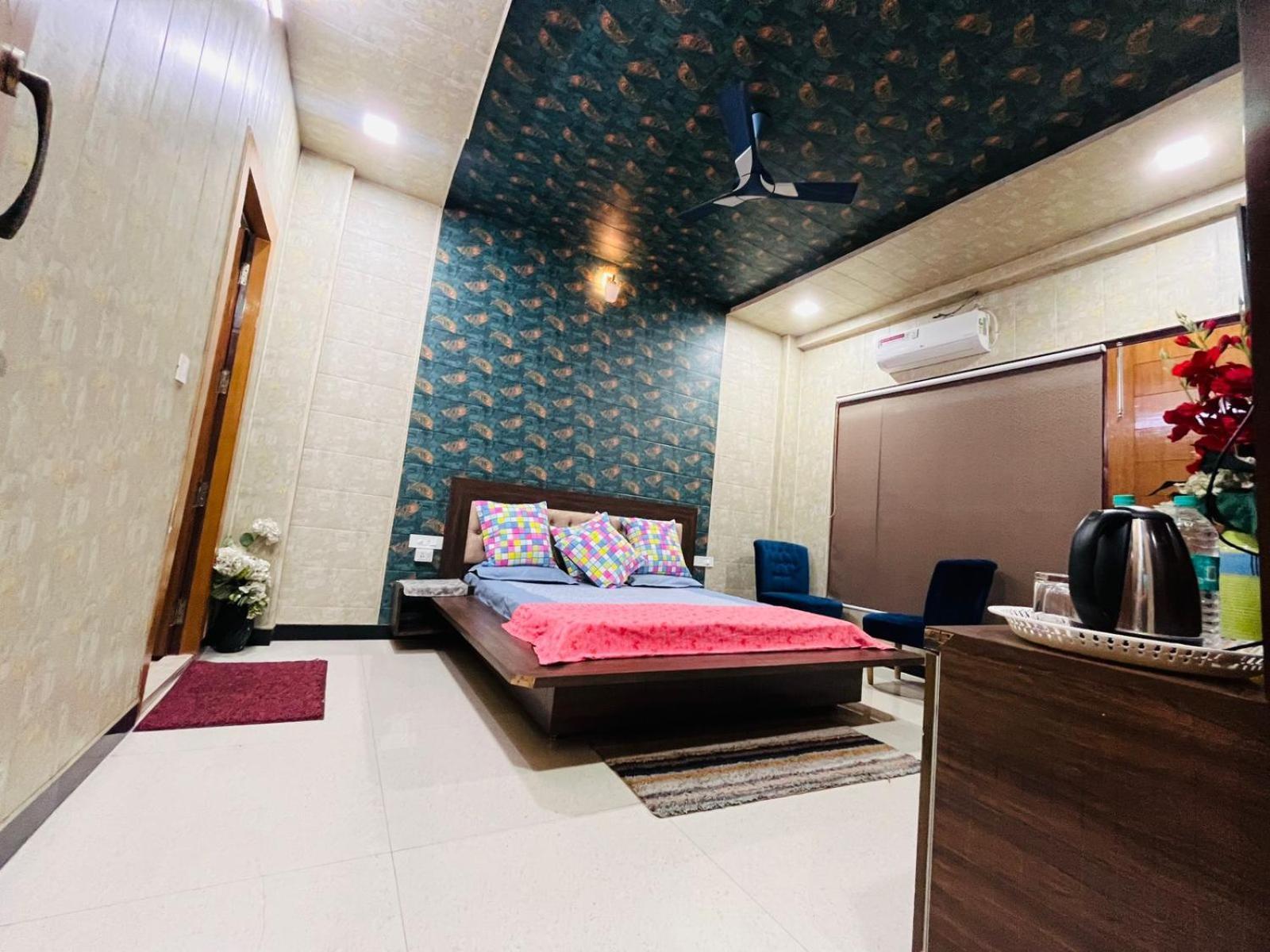 Shreshth Home Stay - Best Family Accommodation - 3Km From Har Ki Pauri, Haridwar, Uttarakhand Kültér fotó