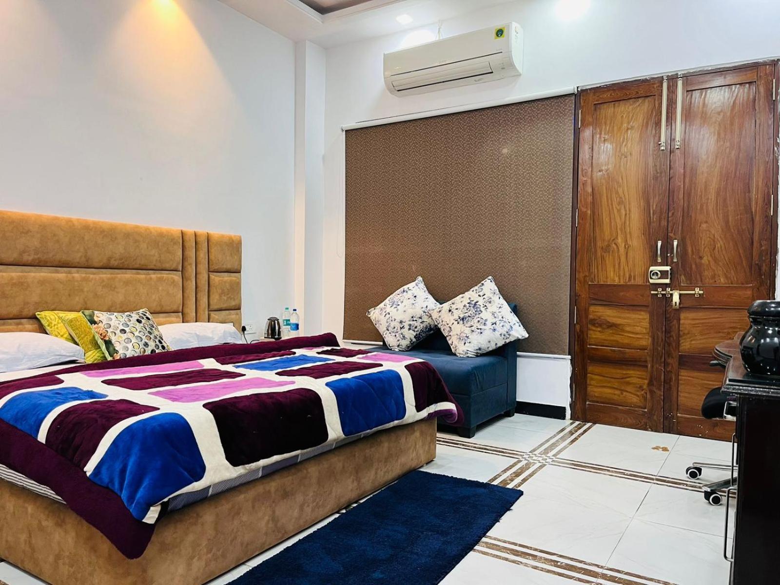 Shreshth Home Stay - Best Family Accommodation - 3Km From Har Ki Pauri, Haridwar, Uttarakhand Kültér fotó