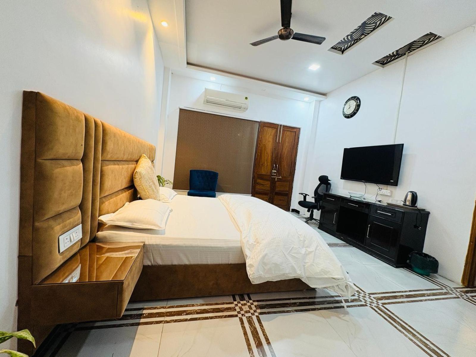 Shreshth Home Stay - Best Family Accommodation - 3Km From Har Ki Pauri, Haridwar, Uttarakhand Kültér fotó