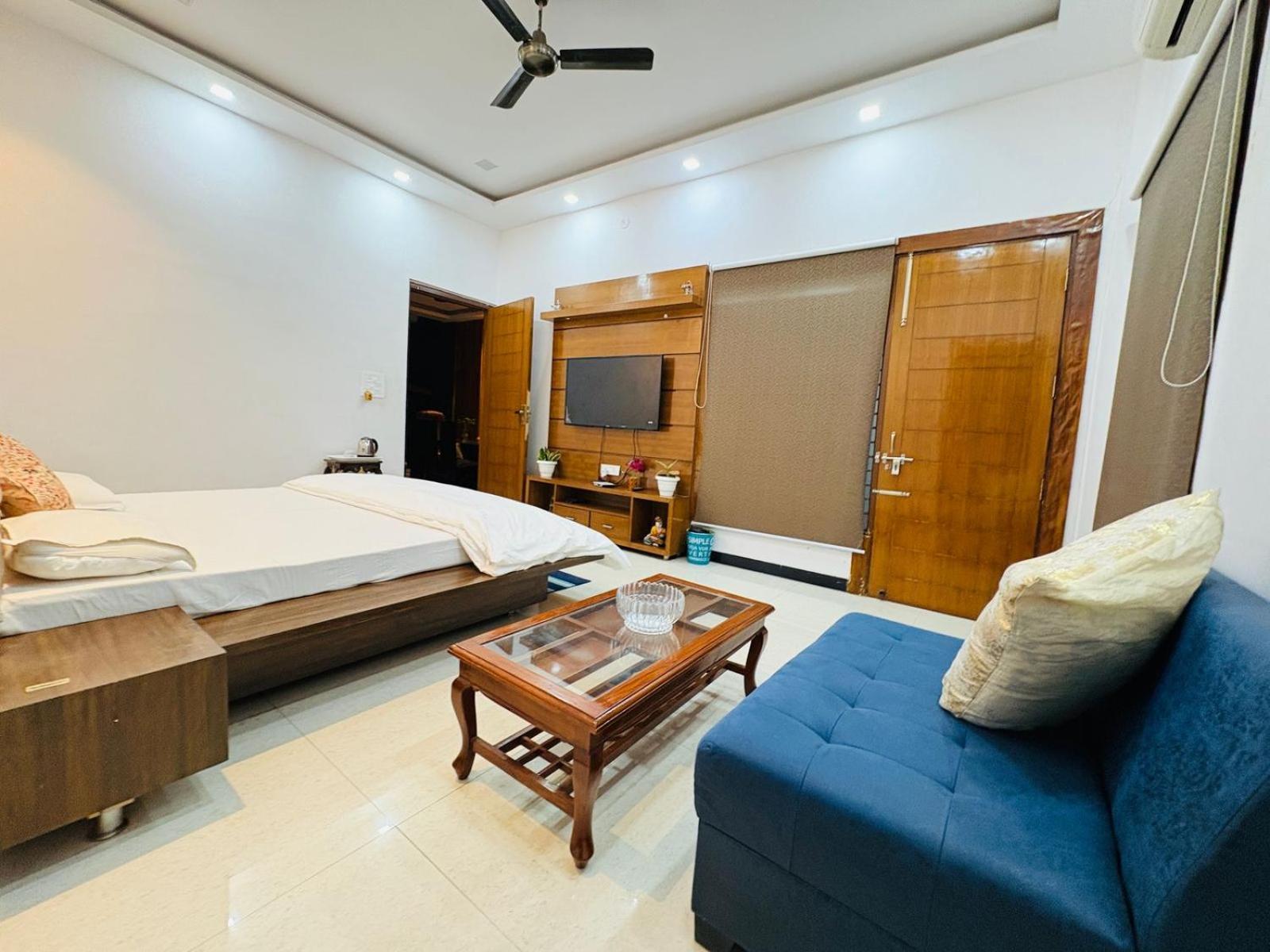Shreshth Home Stay - Best Family Accommodation - 3Km From Har Ki Pauri, Haridwar, Uttarakhand Kültér fotó
